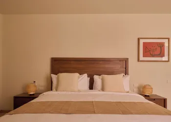 Lar Syrah hotel thumbnail 3