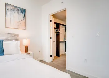Miami Downtown Vacation Suites hotel thumbnail 2
