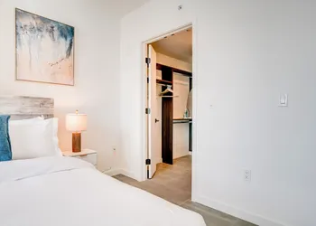 Miami Downtown Vacation Suites hotel thumbnail 2