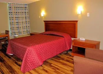 Noble Suites hotel thumbnail 5