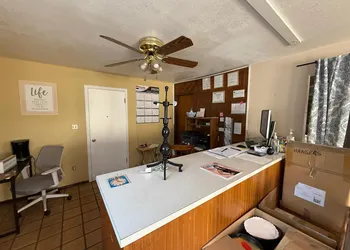 Columbia Inn Motel CA 49 hotel thumbnail 2
