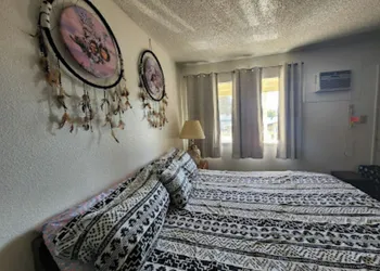 Columbia Inn Motel CA 49 hotel thumbnail 7