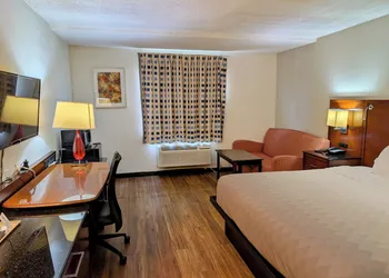 Forsythia Inn hotel thumbnail 3
