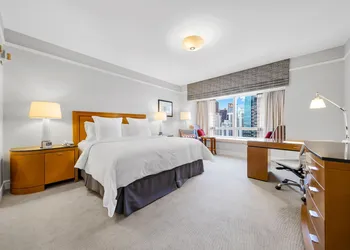 Four Seasons 1br Suite hotel thumbnail 5