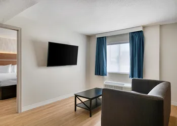 Baldwin Inn & Suites, SureStay Collection by Best Western hotel thumbnail 8