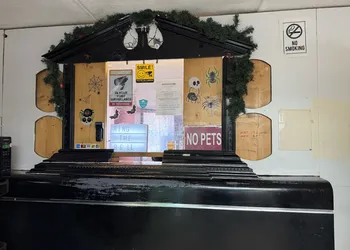Idlewood Inn hotel thumbnail 2