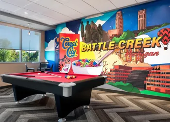 Tru By Hilton Battle Creek hotel thumbnail 3