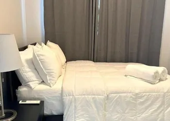 Breathtaking 2-Br Beachside Apartment hotel thumbnail 3