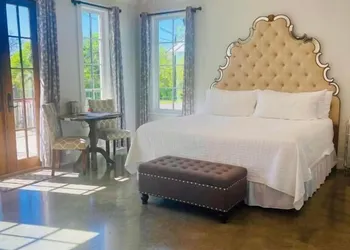 Emigrant's Inn hotel thumbnail 2