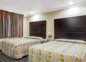 Studio 6 Suites – San Bernardino, CA hotel thumbnail 4