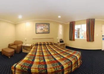 Studio 6 Suites – San Bernardino, CA hotel thumbnail 7