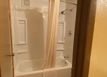 Rodeway Inn hotel thumbnail 3
