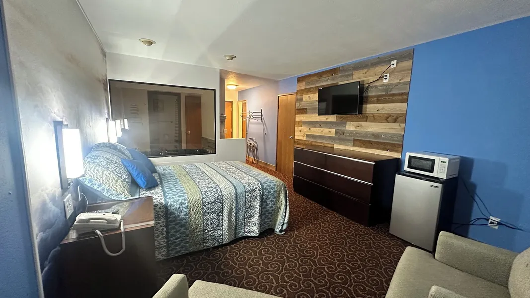 Chesaning Inn & Suites hotel detail image 6