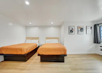 Casablanca Inn hotel thumbnail 3