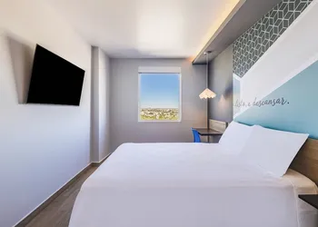 One Ciudad Juarez Alameda Iglesias hotel thumbnail 2