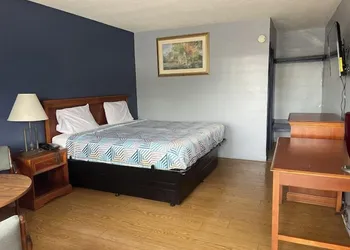 Regent Motel hotel thumbnail 2