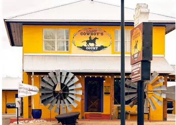 The Last Cowboys Court hotel thumbnail 3