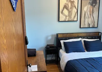Dorothy's hotel thumbnail 5