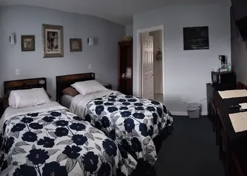 Sunshine Inn hotel thumbnail 6