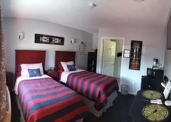 Sunshine Inn hotel thumbnail 7