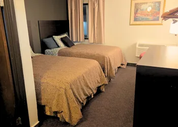 Blue Way Inn by Jasper Hutchinson hotel thumbnail 7