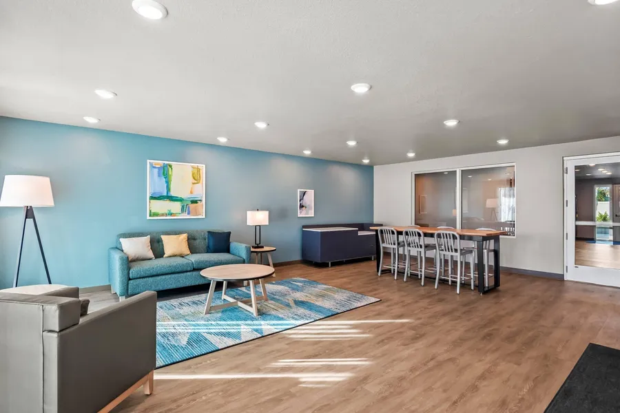 WoodSpring Suites Palm Springs – West Palm Beach hotel detail image 2