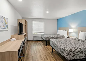 WoodSpring Suites Palm Springs – West Palm Beach hotel thumbnail 6