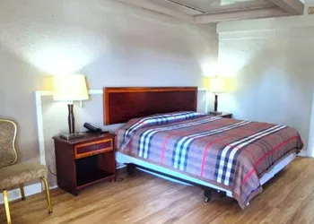 Saratoga Motel By Capital O Near Midway Airport Chicago IL hotel thumbnail 7