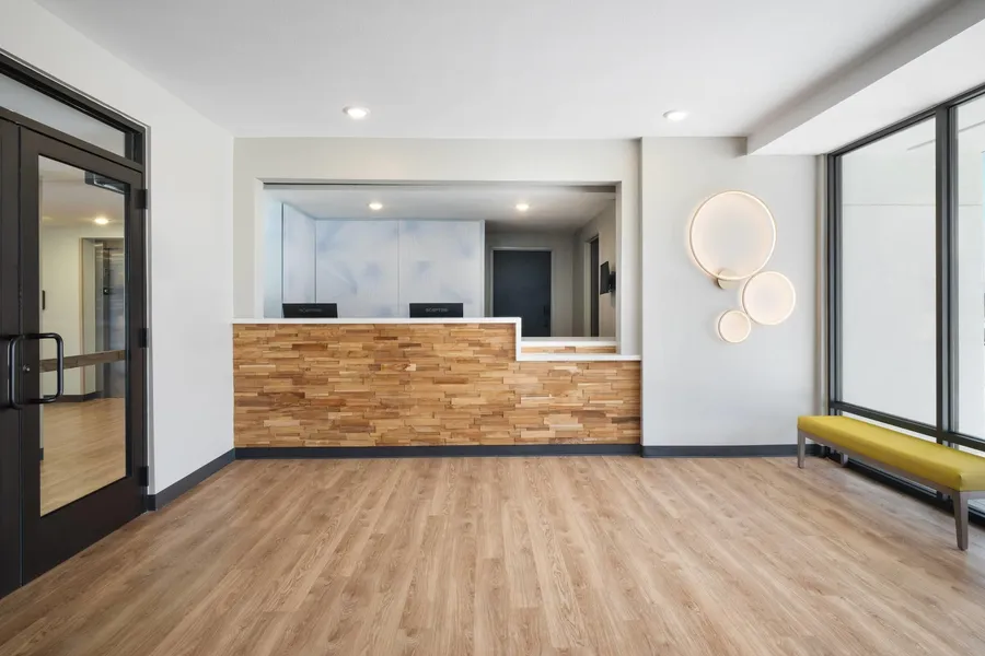 ECHO Suites Extended Stay by Wyndham Springfield Airport PLZ hotel detail image 2