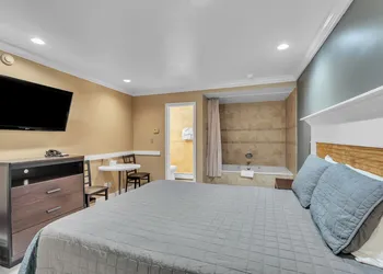 Bentley motel hotel thumbnail 6