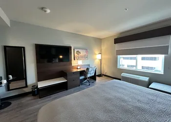 Best Western Plus Rialto hotel thumbnail 5