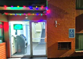 Capital O Pleasant Motel Grand Rapids Mi hotel thumbnail 3