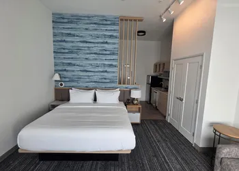 Towneplace Suites By Marriott Youngstown North hotel thumbnail 2