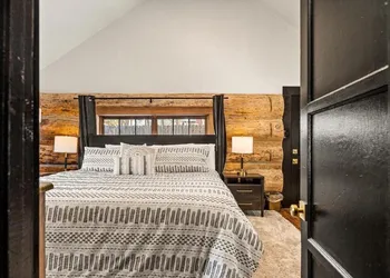 The Hideaway Big Bear hotel thumbnail 4