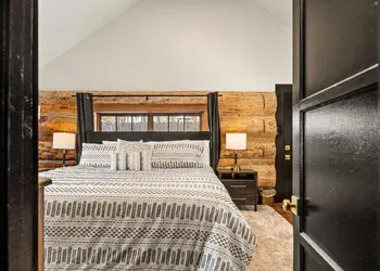 The Hideaway Big Bear hotel thumbnail 4