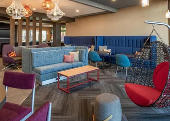 Tru By Hilton Columbia South hotel thumbnail 5