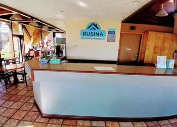 Rusina inn hotel thumbnail 2