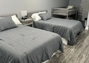 BB On The Bayou hotel thumbnail 2