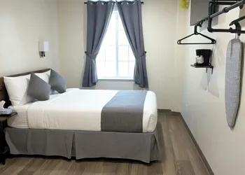 Nova Hotel JFK hotel thumbnail 8