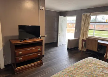 Walkers Inn Dothan by Hotel O hotel thumbnail 5