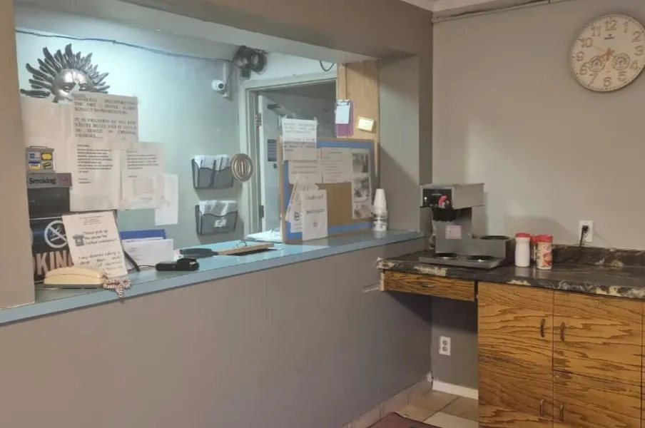 Economy Inn Merrillville By Townhouse I 65 hotel detail image 6