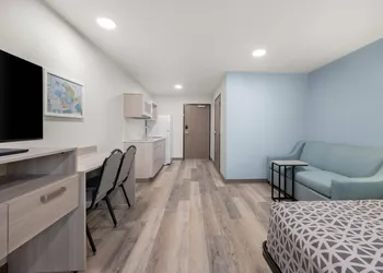 WoodSpring Suites Medford near I-5 hotel thumbnail 8
