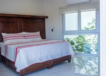 Galerias Oaxaca Suites hotel thumbnail 6