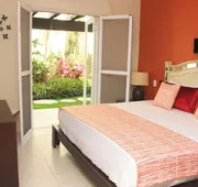 Luna Maya Steps from Coco Beach & 5th Av hotel detail image 5