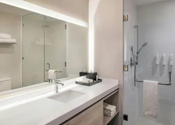 AC Hotel By Marriott San Luis Potosi hotel thumbnail 3