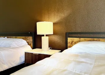 The Windmill Motel hotel thumbnail 4