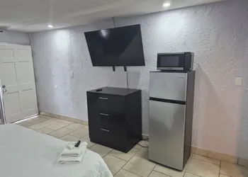 Budget Inn hotel thumbnail 5