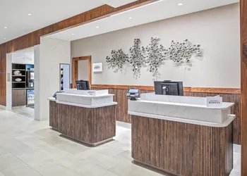 Courtyard By Marriott Woodland hotel thumbnail 3