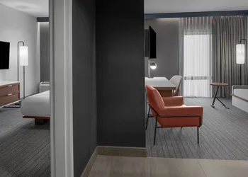 Courtyard By Marriott Woodland hotel thumbnail 7