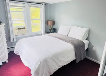 Pocono Ridge Inn hotel thumbnail 4